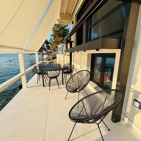 Elysian Seaside *